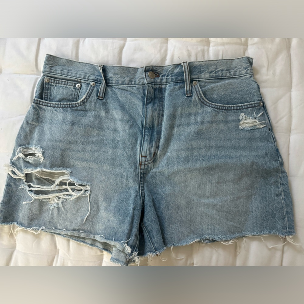 Madewell Distressed Mom Shorts